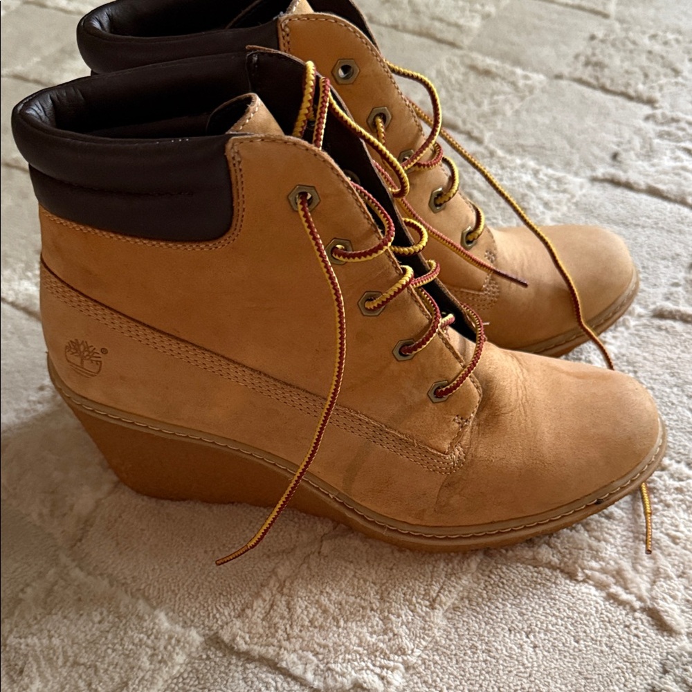 Timberland Women's Brown Lace-Up Wedge Boots - Picture 3 of 5